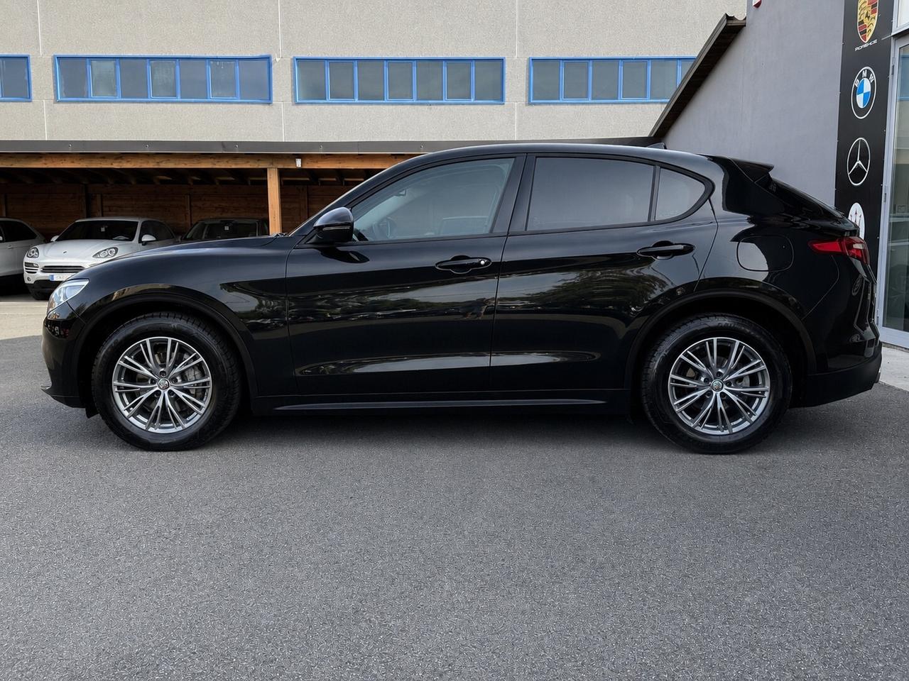 Alfa Romeo Stelvio 2.2 Turbodiesel 160 CV AT8 RWD ROSSO EDIZIONE