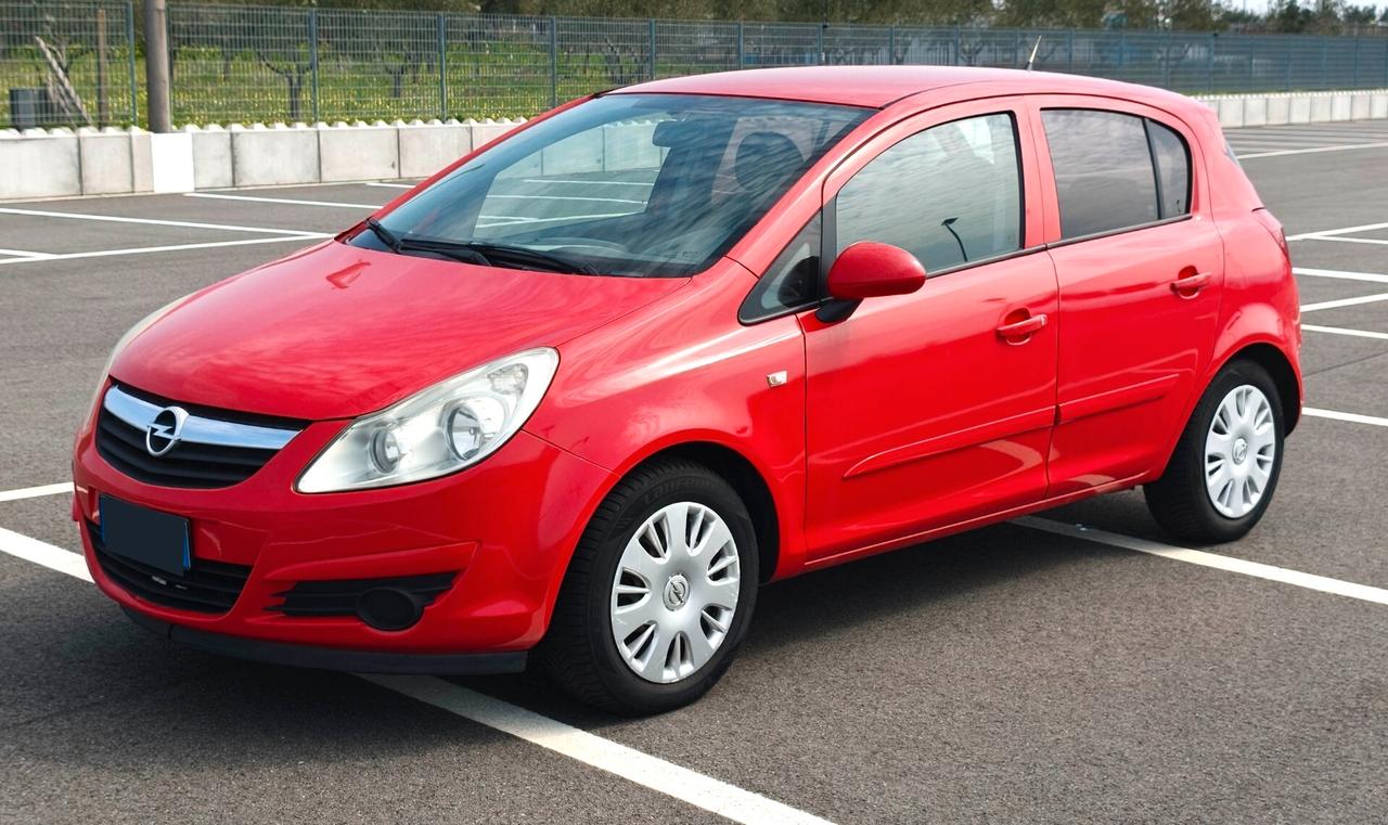 Opel Corsa 1.2 5 porte Cosmo