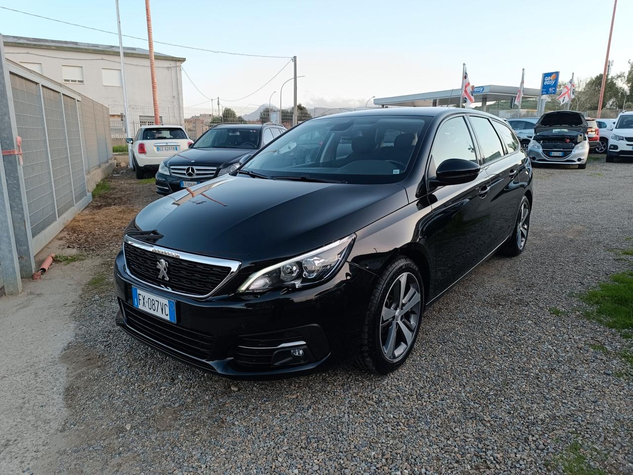 Peugeot 308 BlueHDi 130 S&S SW Allure