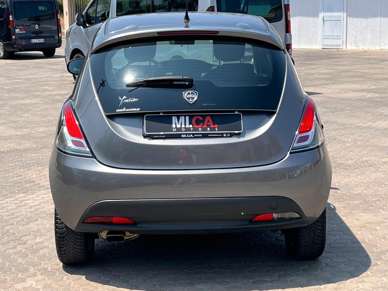 Lancia Ypsilon 1.3 MJT 16V 95 CV 5 porte S&S Silver