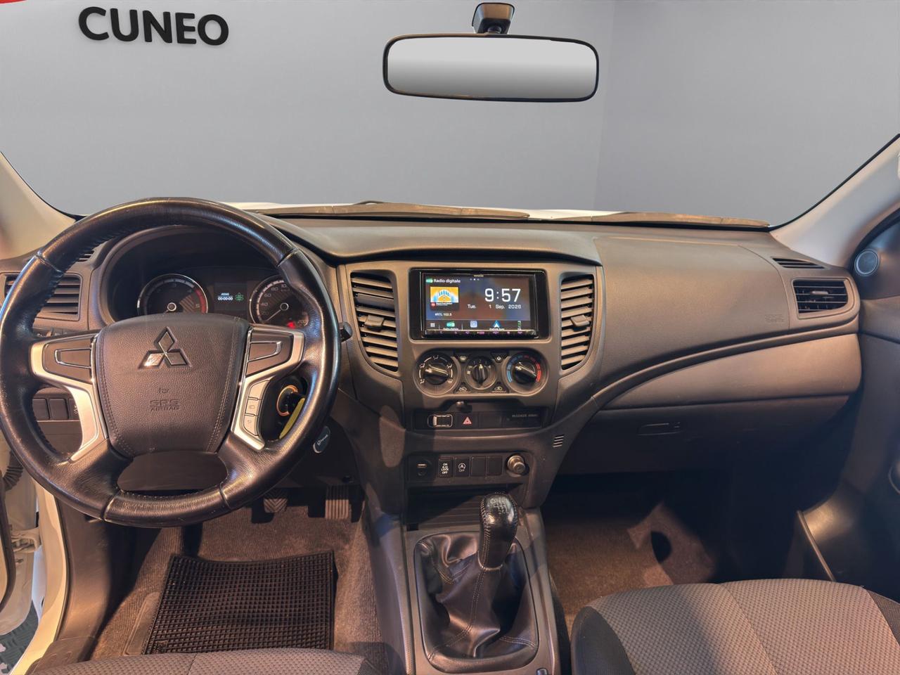 Mitsubishi L200 cl.cab 2.3d Invite Connect 4wd