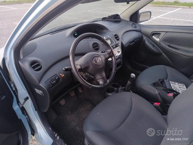 TOYOTA Yaris 1.4 tdi D-4D 5P diesel con GPL perf