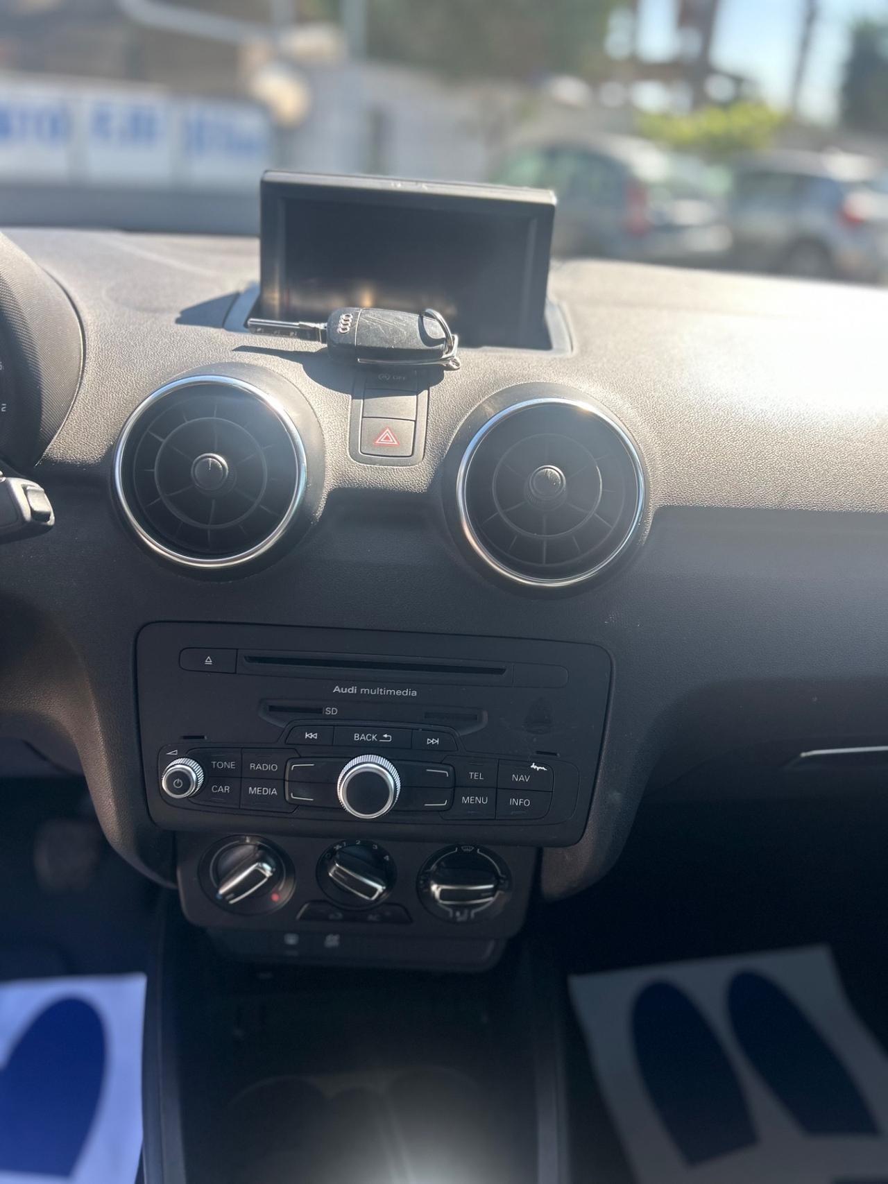 Audi A1 1.6Tdi Ambition PERFETTA