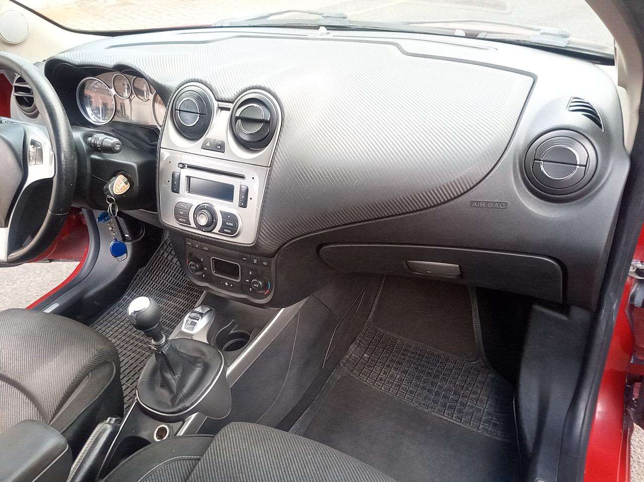 Alfa Romeo MiTo 1.6 JTDm 16V Distinctive Sport Pack