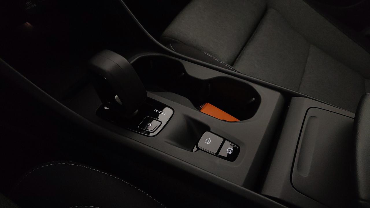 VOLVO XC40 2.0 b3 Core auto