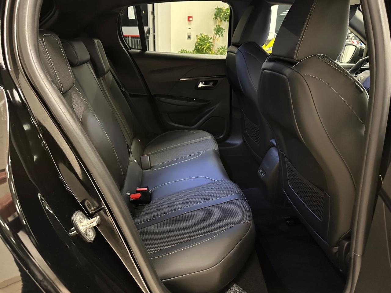 Peugeot 208 PureTech 100 Cv 5 porte GT - 2024