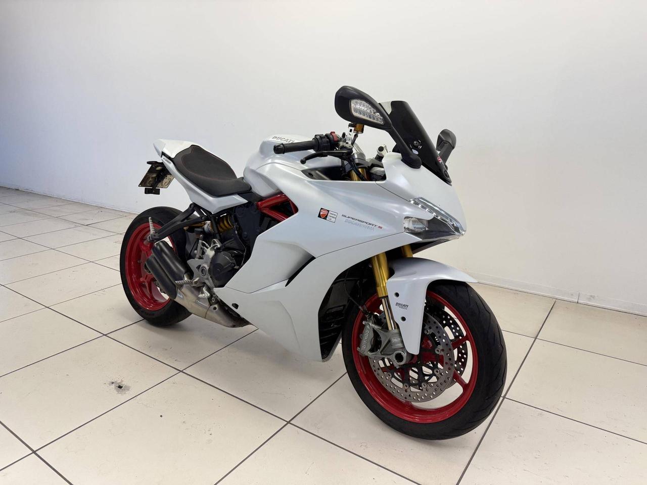 DUCATI 939 Super Sport S White