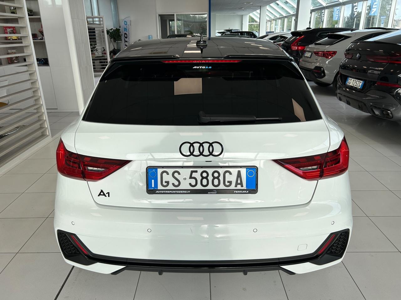 Audi A1 SPB 30 TFSI S tronic S Line Edition Identity Black Neop.