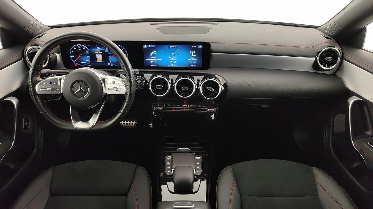 Mercedes-Benz CLA Coupe 220 d Premium auto