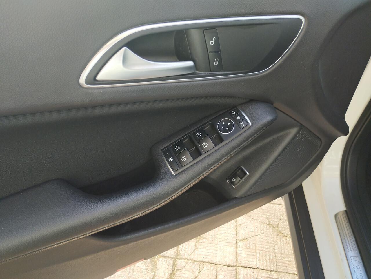 Mercedes-benz GLA 180 Business
