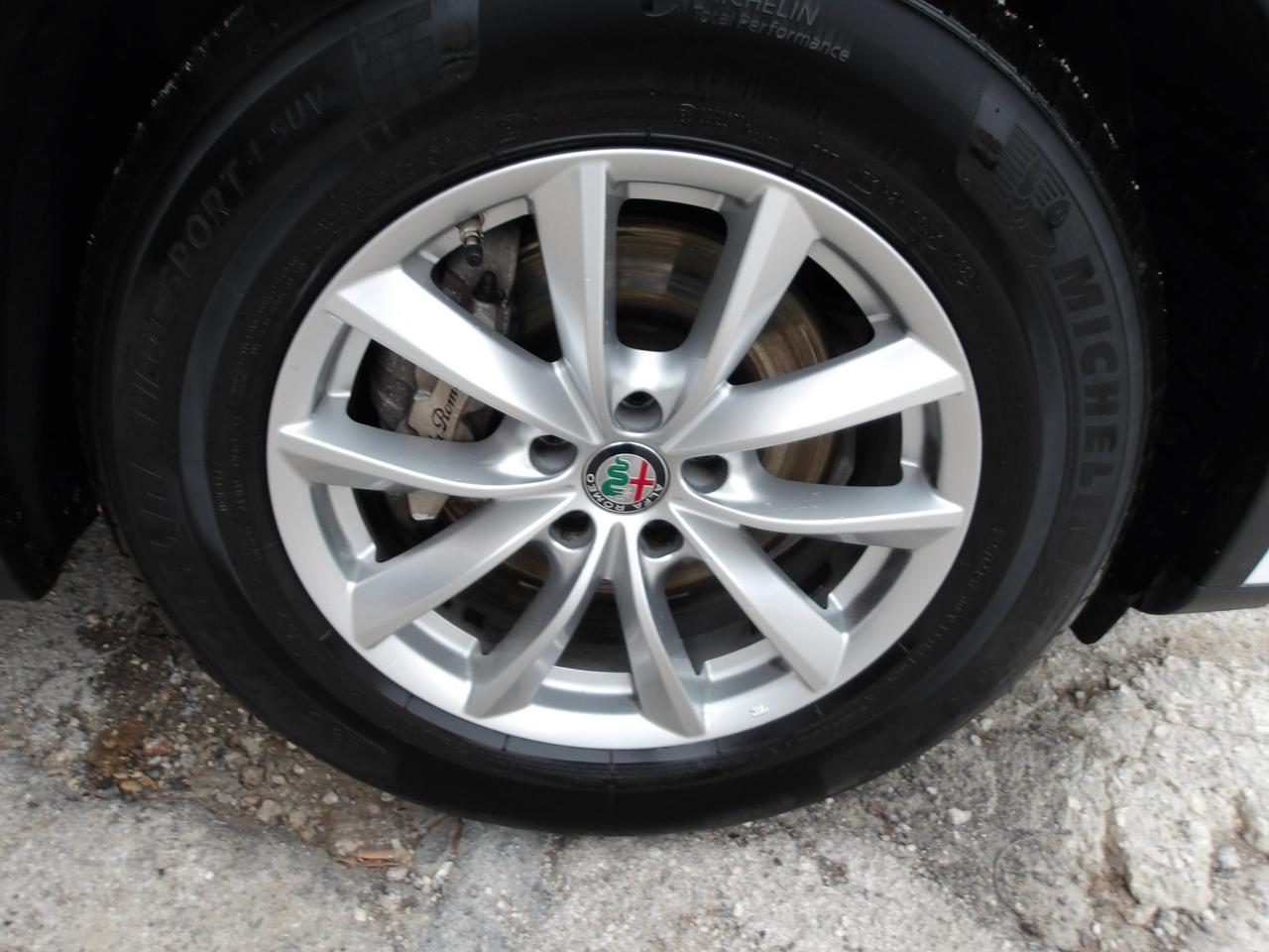 Alfa Romeo Stelvio 2.2 t Super rwd 180cv auto