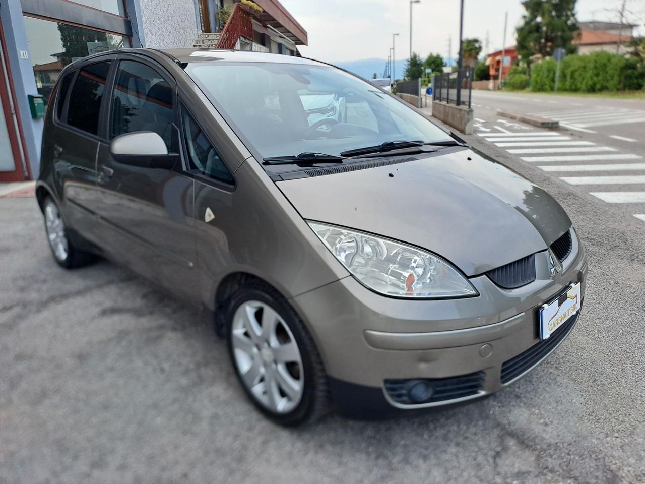 Mitsubishi Colt 1.3 5p. Inform