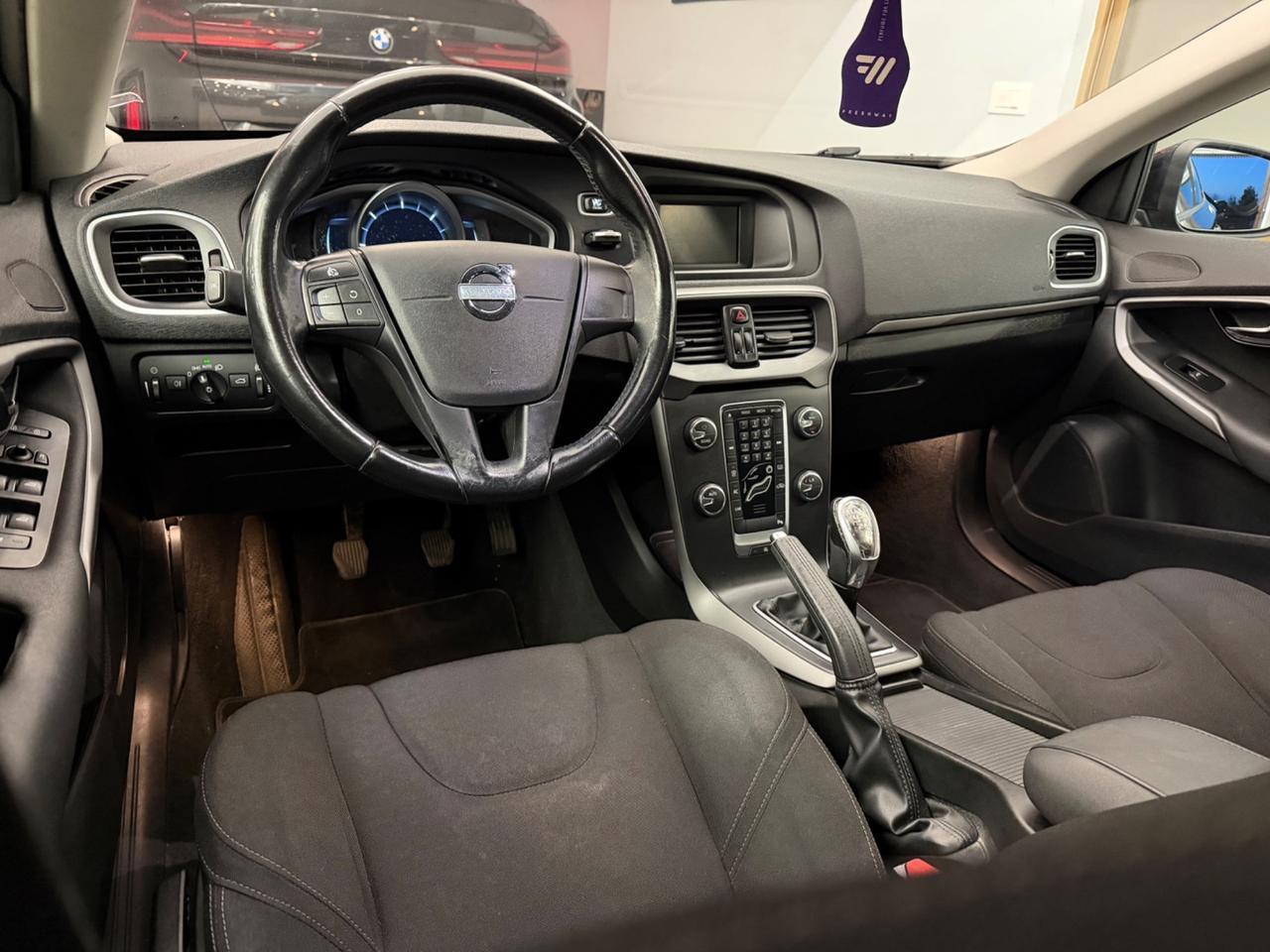 Volvo V40 D2 1.6 Summum