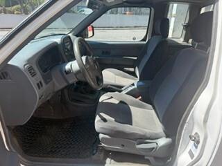Nissan NP300 2.5 Dci King Cab Gancio traino