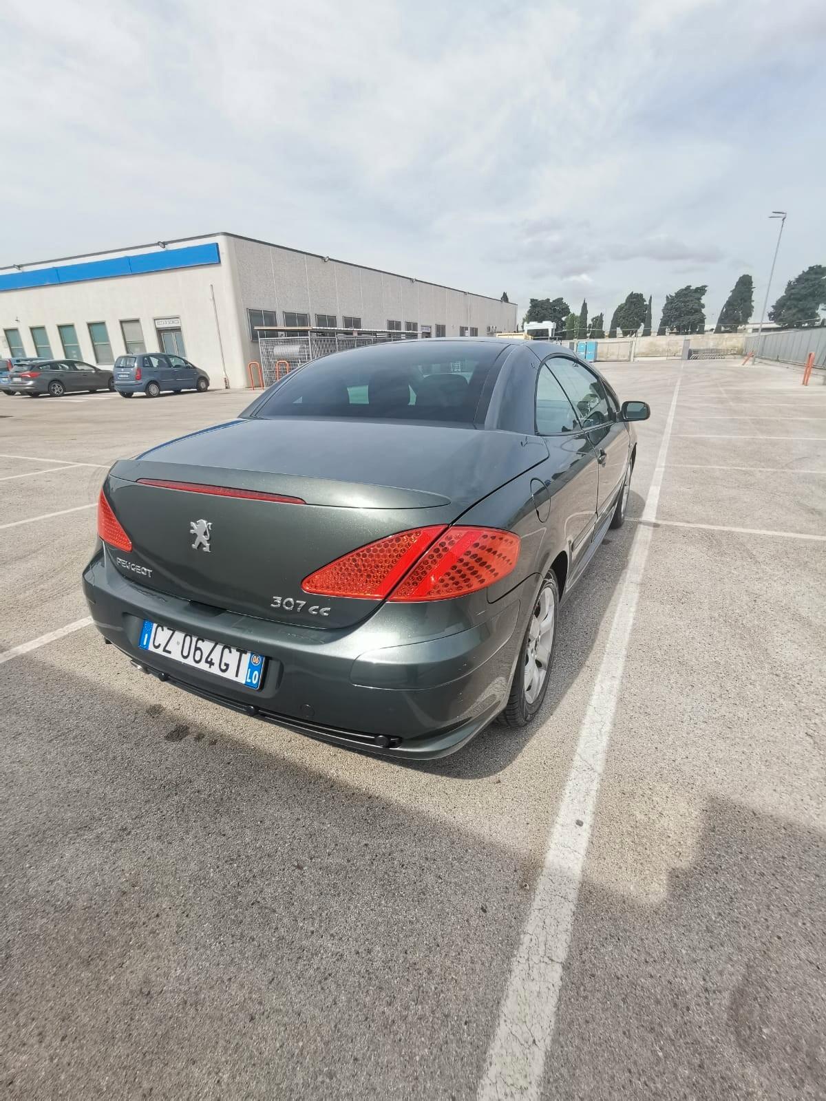 Peugeot 307 2.0 HDi FAP CC Féline