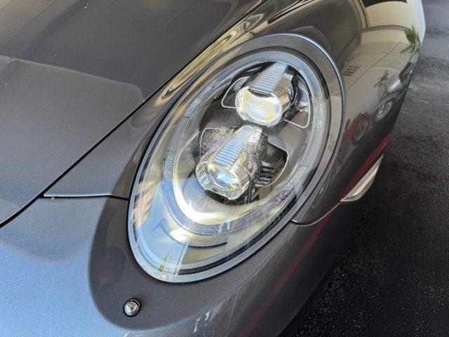 PORSCHE 911 3.8 Carrera 4S Coupé