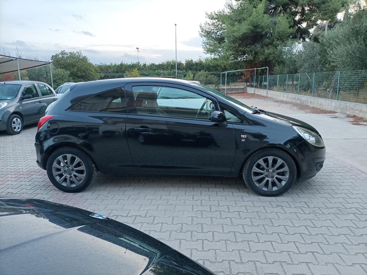 Opel Corsa 1.2 3 porte Sport