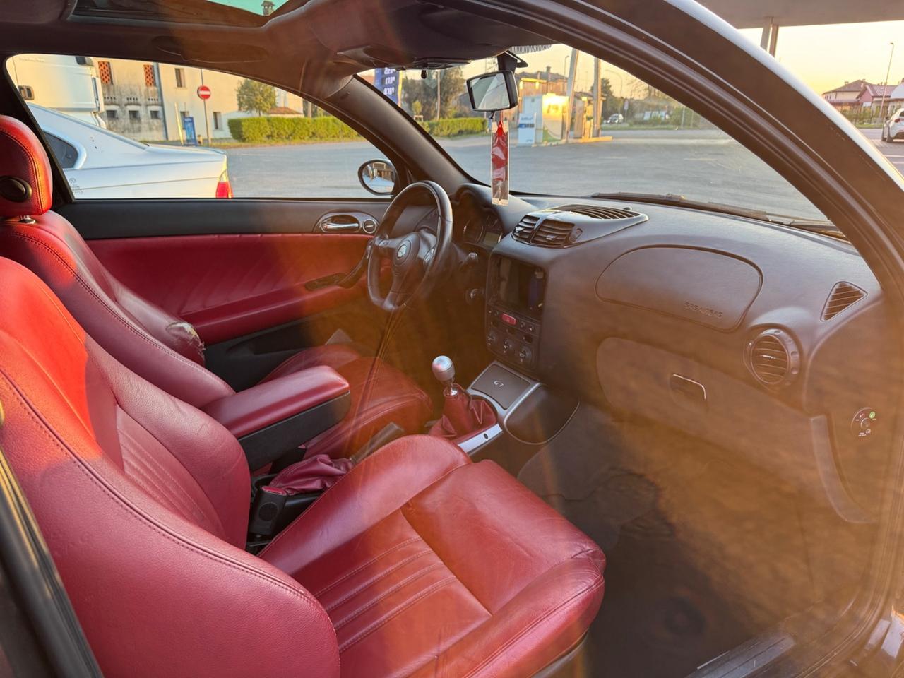 Alfa Romeo 147 1.9 JTD M-JET 16V 3P Exclusive Q2