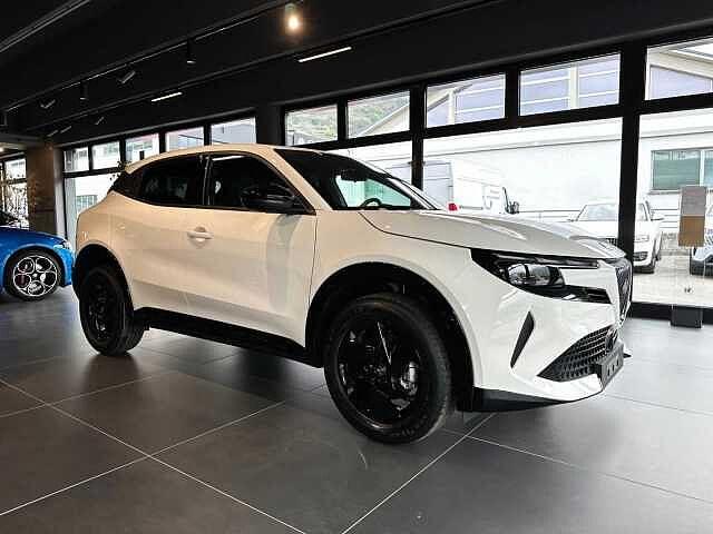 Alfa Romeo Junior 1.2 136 CV Hybrid eDCT6 KM ZERO