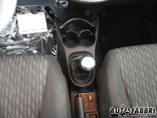 TOYOTA - Yaris - 1.0 5 porte Active