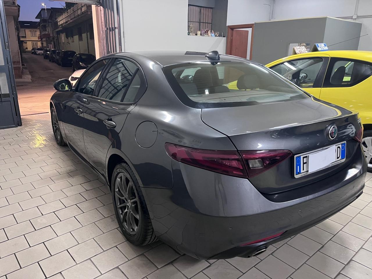 Alfa Romeo Giulia 2.2 Turbodiesel 150 CV tagliandata