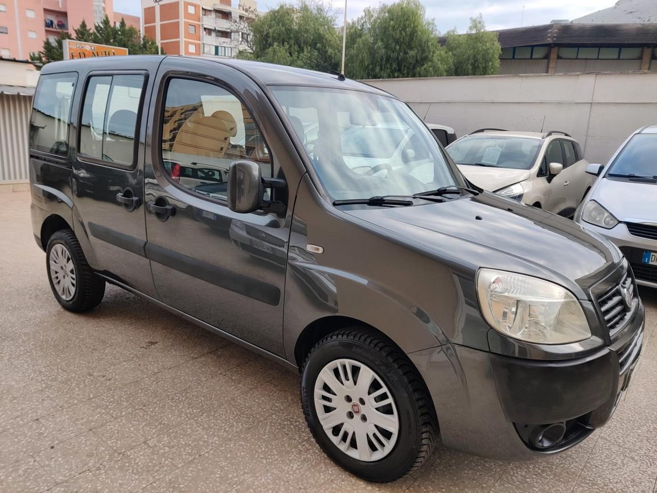 Fiat Doblò 1.3 Multijet GANCIO TRAINO CON POSTI