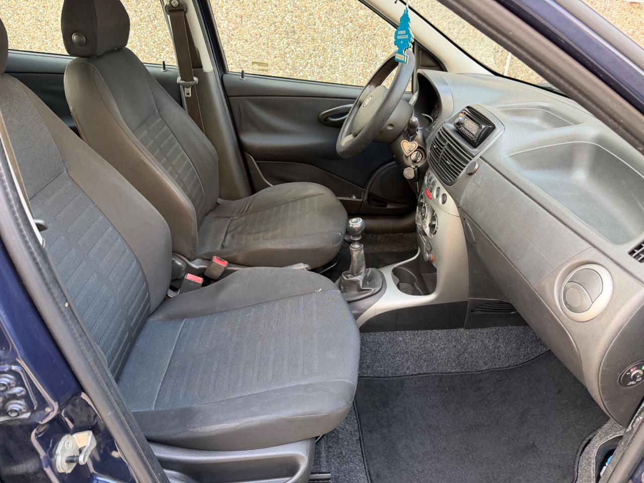 FIAT PUNTO 1.2 BENZINA EURO4 CLIMA FUNZIONATE