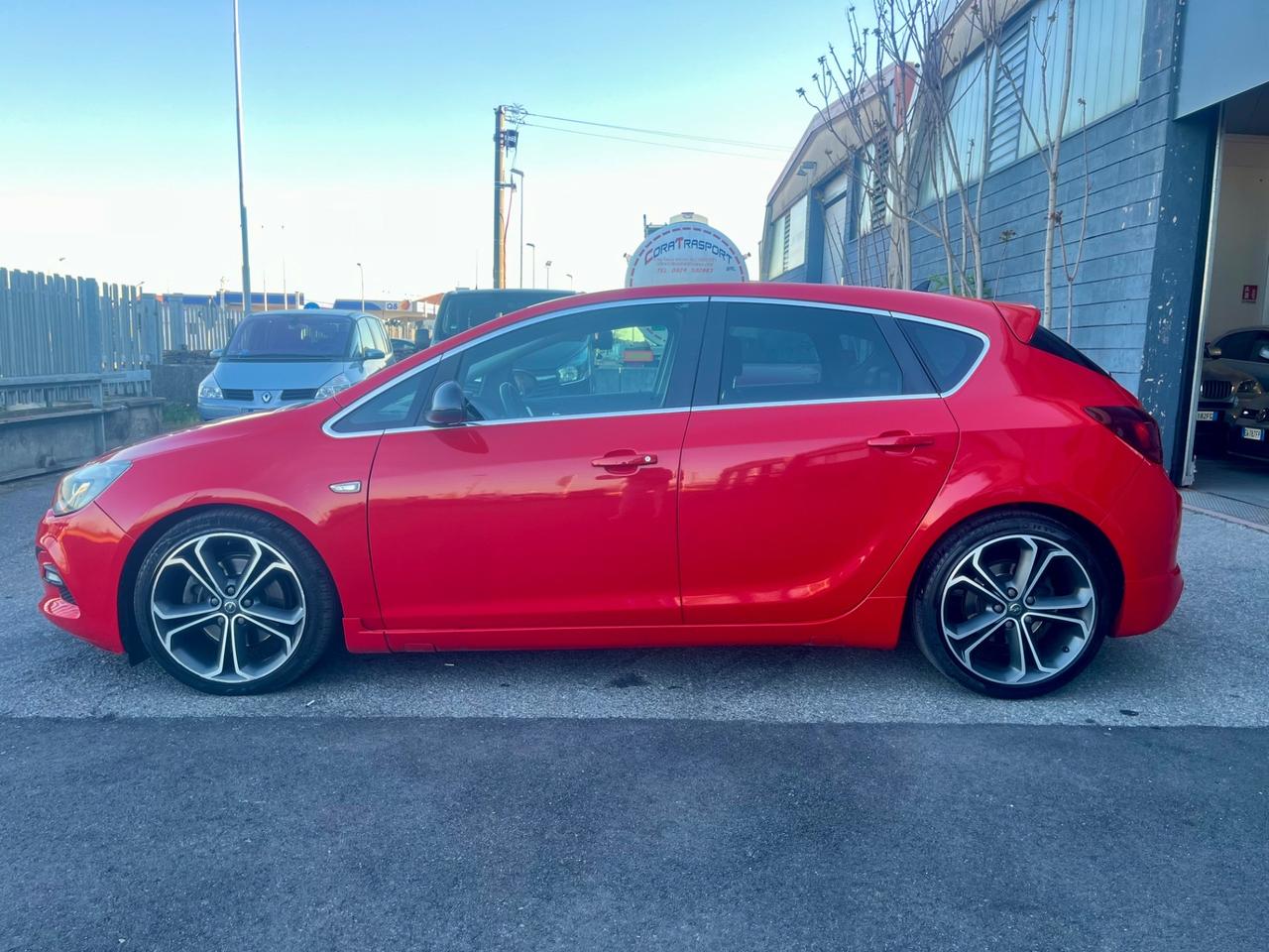 Opel Astra 2.0 BiTurbo CDTI 195CV S&S 5 porte