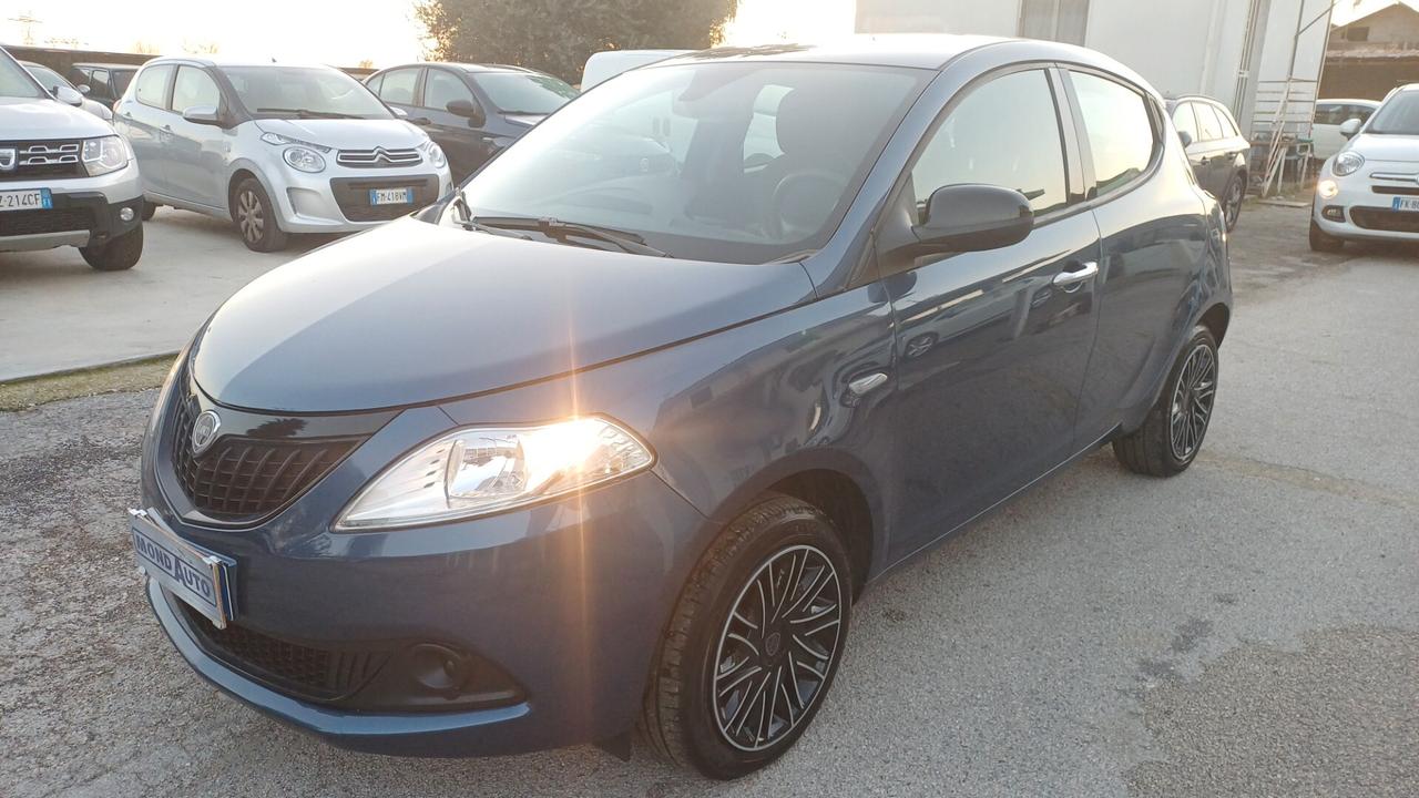 Lancia Ypsilon 1.0 FireFly 5 porte S&S Hybrid Silver 2023 SOLO 5MILA KM