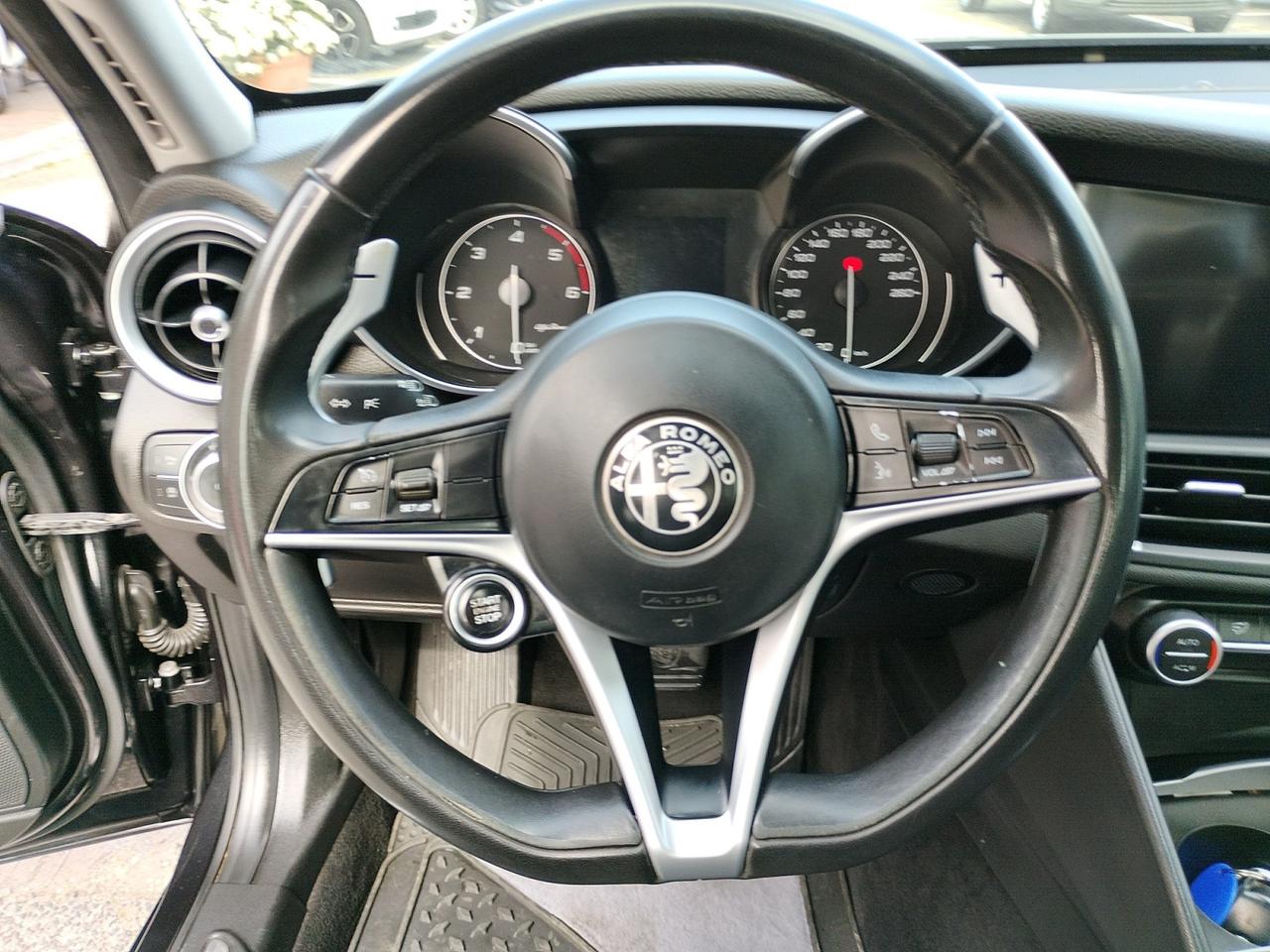 Alfa Romeo Giulia Berlina Giulia 2.2 t eco Business 180cv auto
