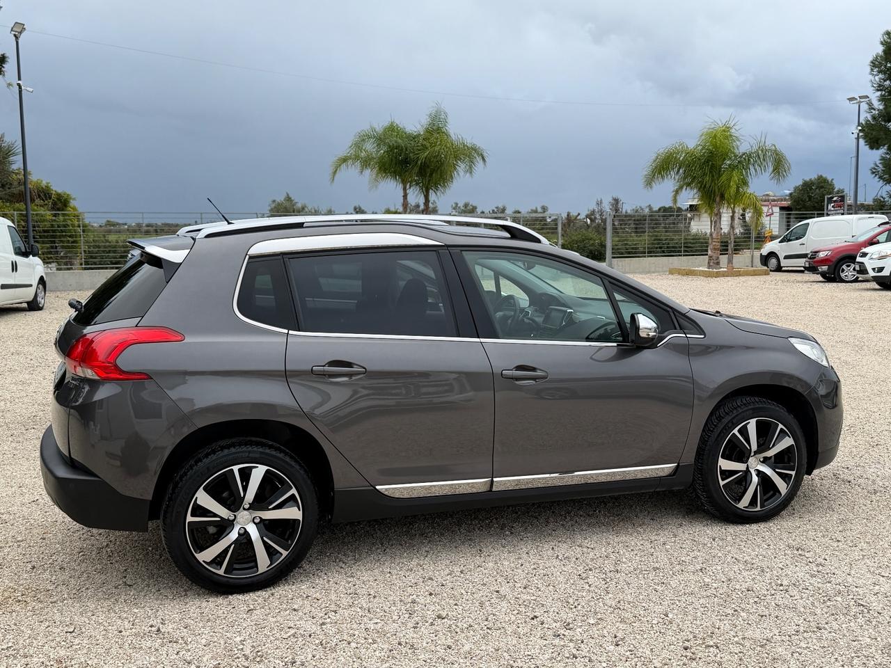 Peugeot 2008 BlueHDi 100 Allure