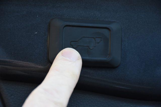 TOYOTA RAV 4 MY23 RAV4 2.5 HV (222CV) E-CVT AWD-i Business