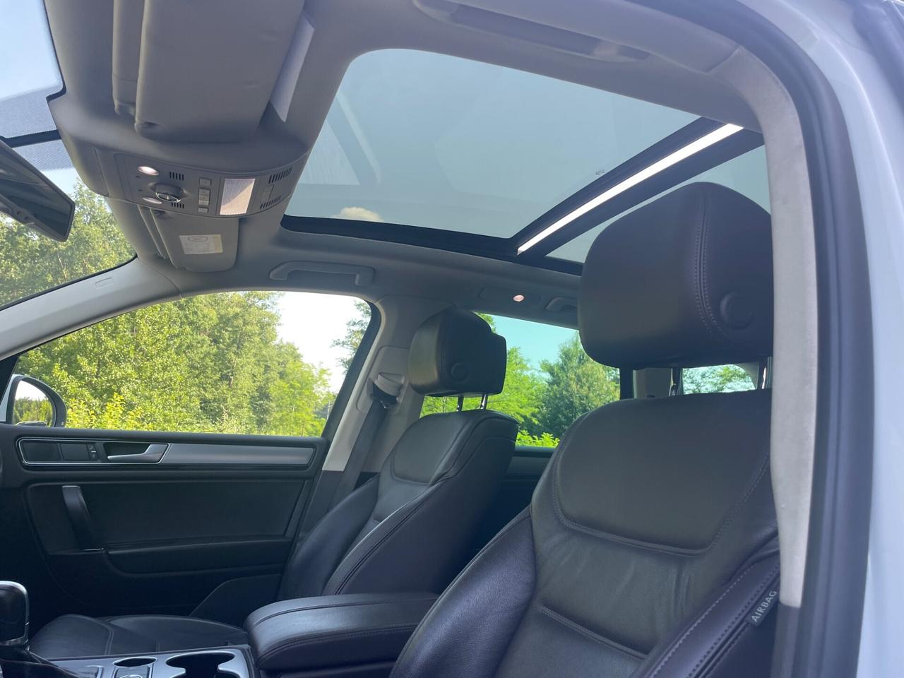 Volkswagen Touareg 3.0 TDI 262 CV *pelle*Automatik*Tetto*Pelle