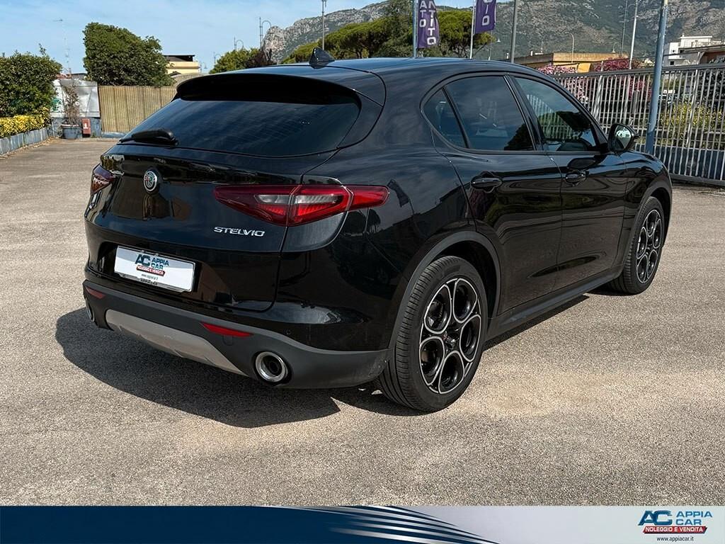 Alfa Romeo Stelvio 2.2 Turbodiesel 190 CV AT8 Q4 Business IN PROMO