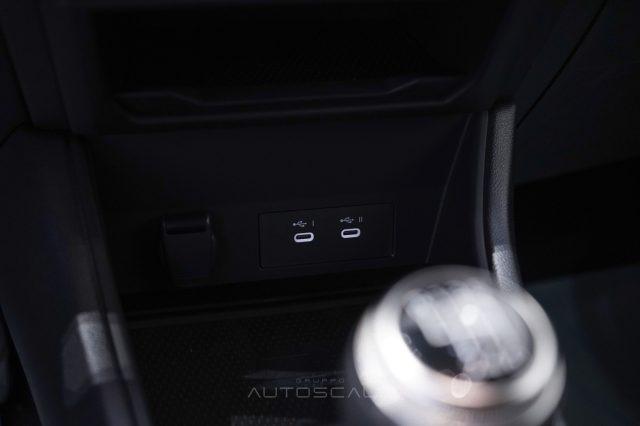 RENAULT Captur 1.0 ECO-GPL 100cv Techno