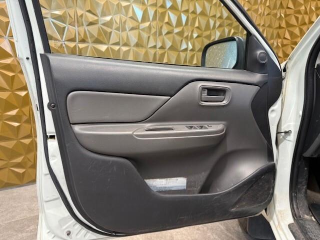 Mitsubishi L200 2.4 DI-D/154CV Double Cab Invite