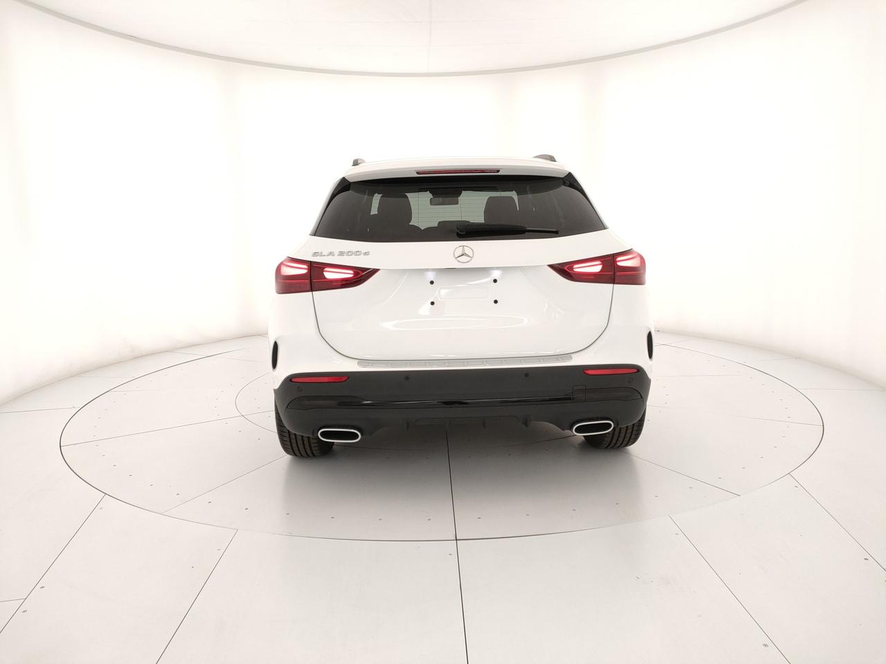 Mercedes-Benz GLA 200 d