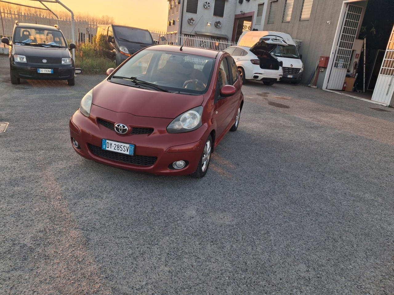 AYGO FRIZIONE NUOVA 1 ANNO DI GARANZIA