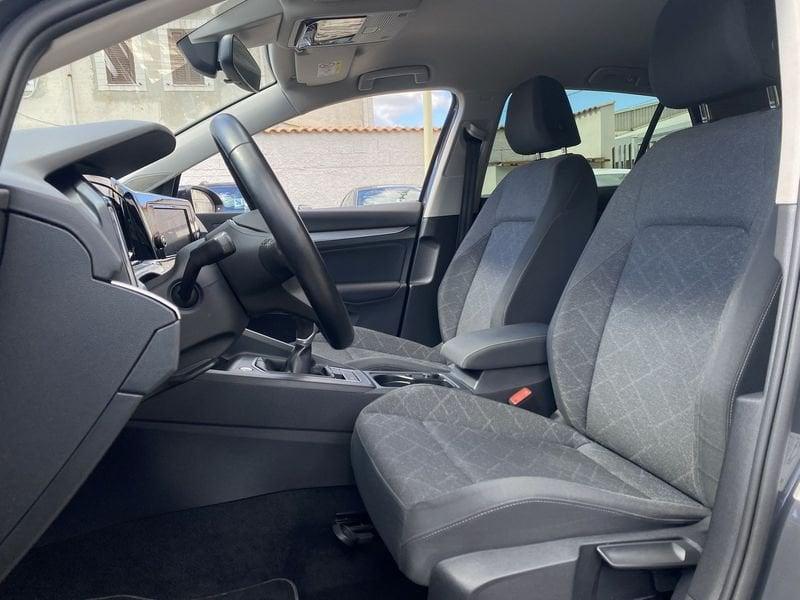 Volkswagen Golf 8 Life 2.0 TDI 116CV