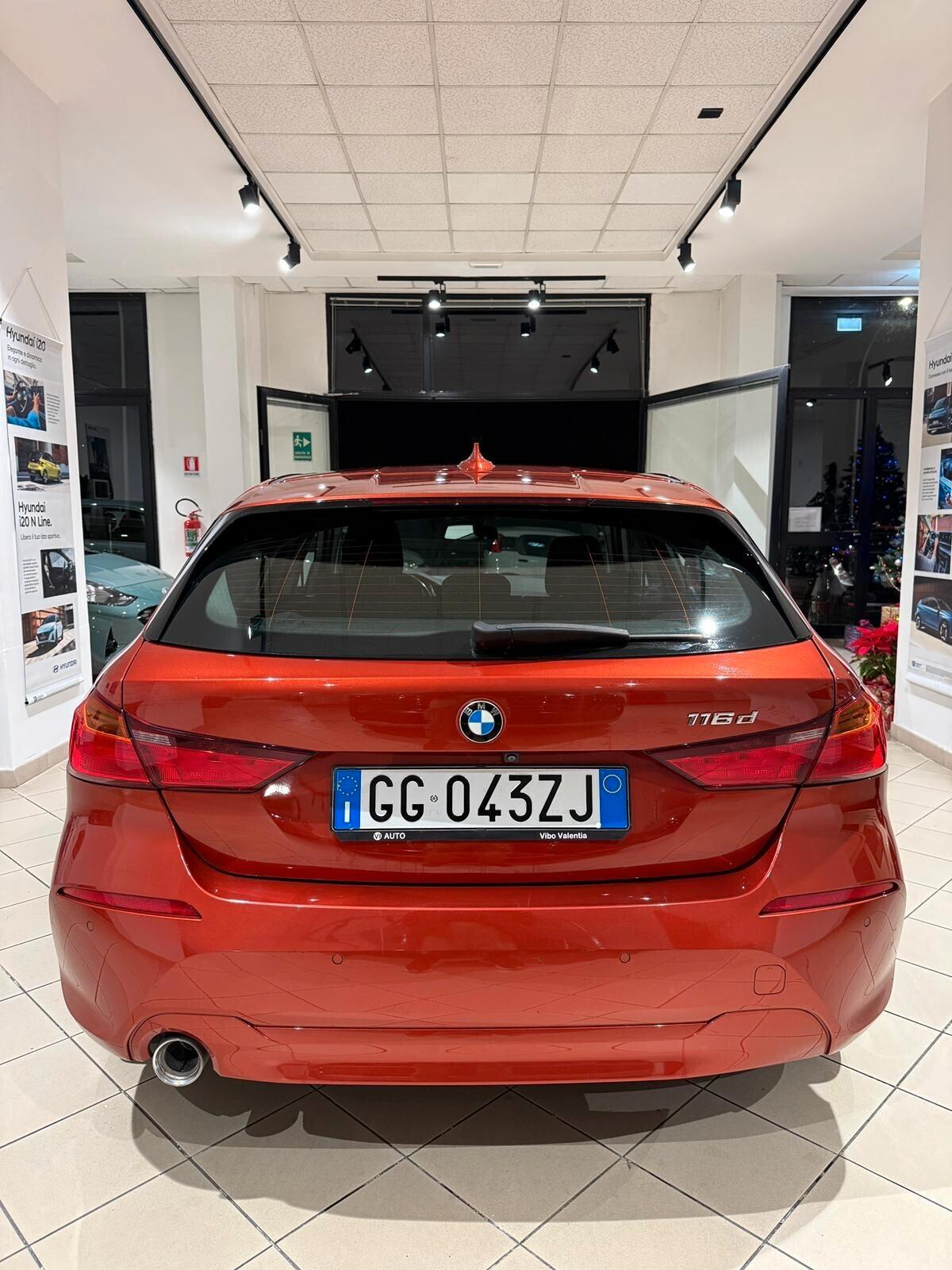 Bmw 116d 5p. Business Advantage