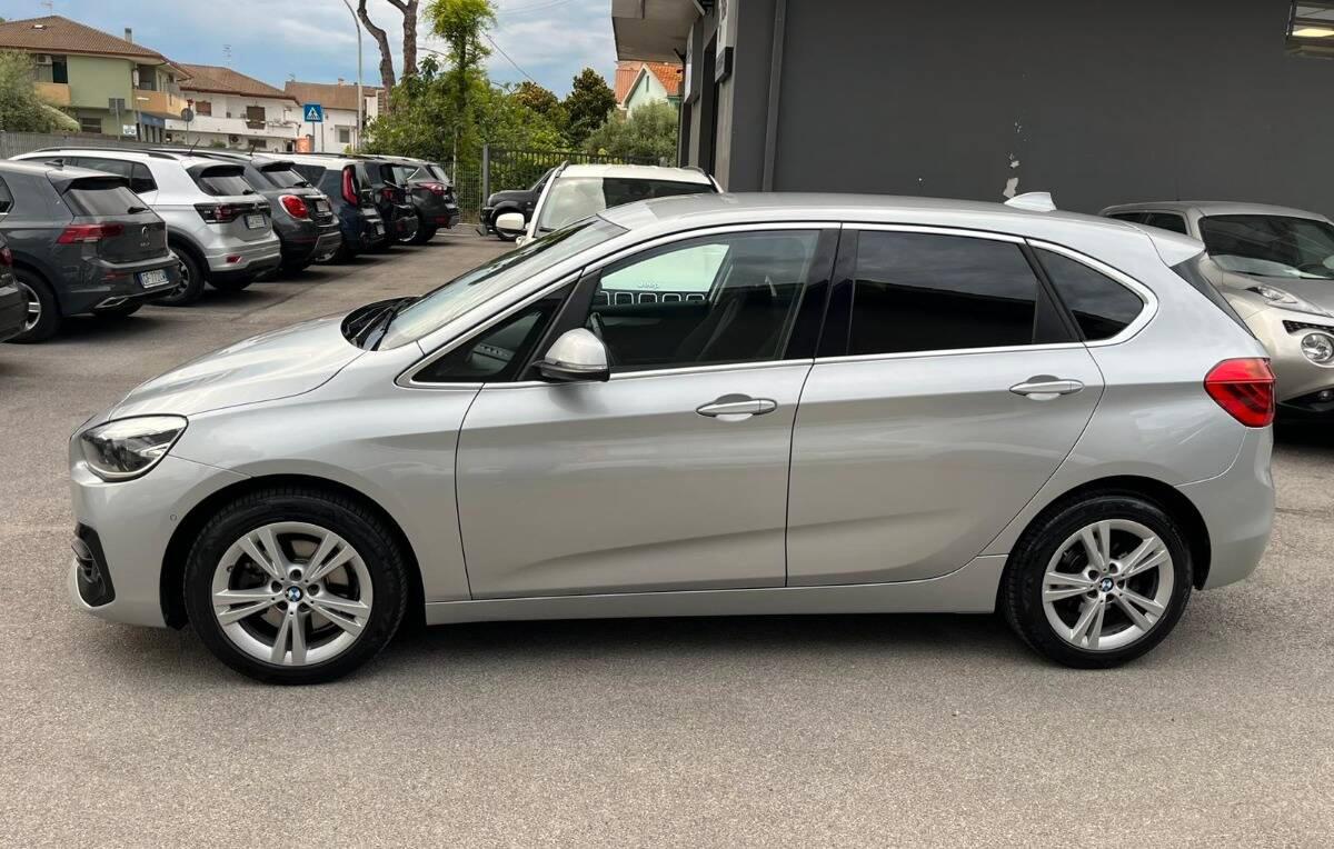 BMW Serie 2 218d Advantage auto