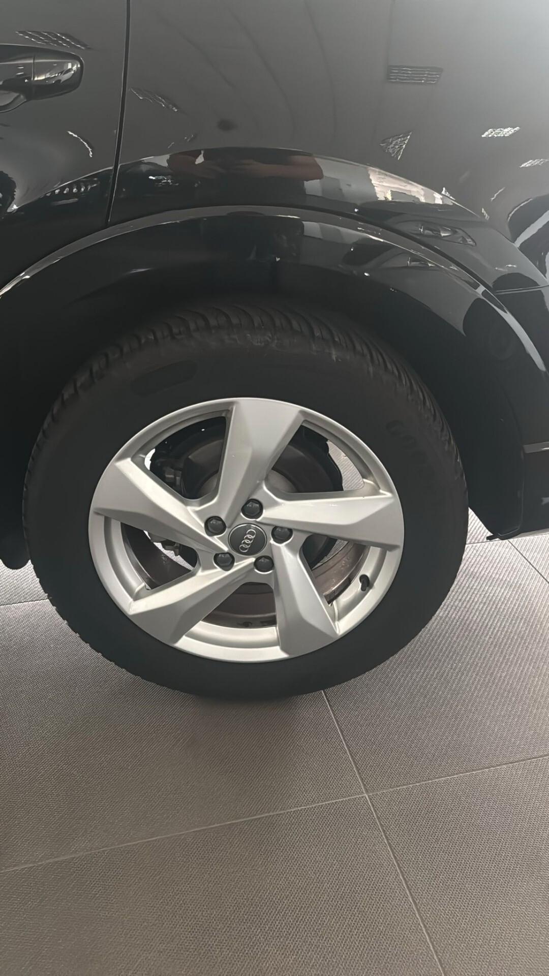 Audi Q3 35 TDI S tronic Business Advanced