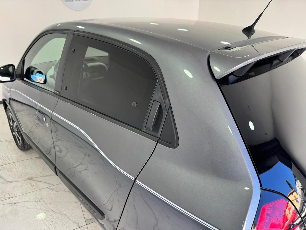 Renault Twingo TCe 90 CV-LIMITED-TAGLIANDATA RENAULT-2017