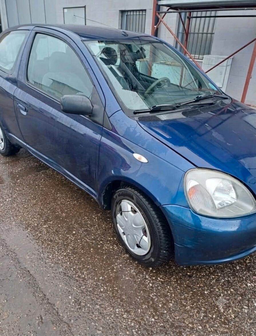 Toyota Yaris 1.0i 16V cat 3 porte