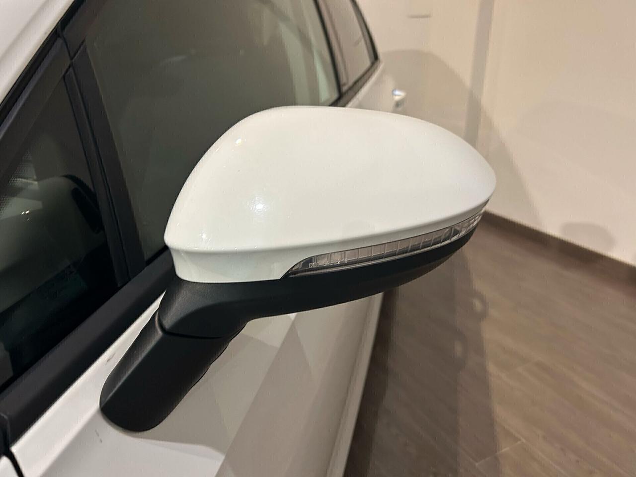 Volkswagen Golf 1.5 eTSI 150 CV EVO ACT DSG Life