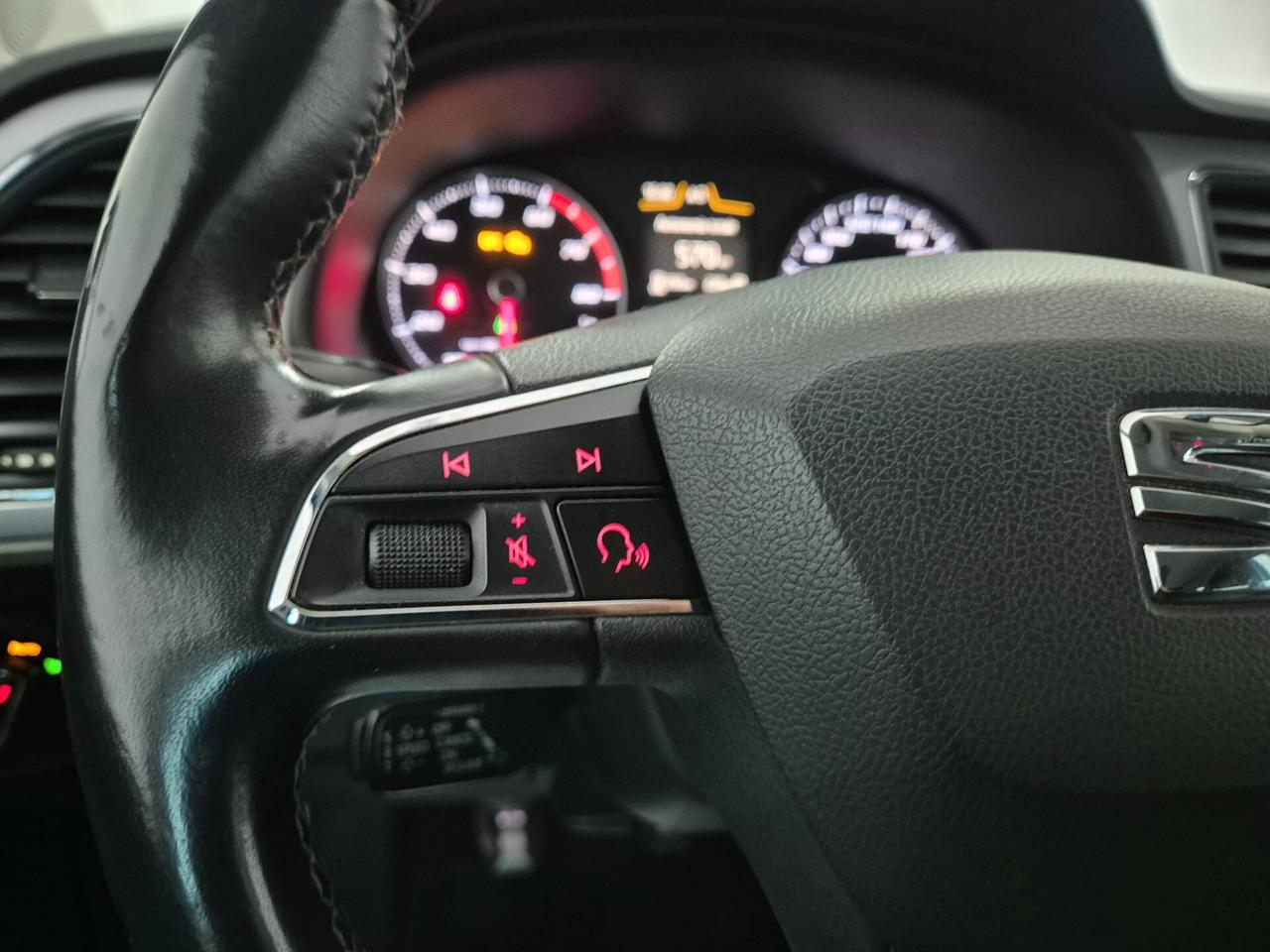 SEAT Leon 1.4 TGI 5p. Style GANCIO TRAINO