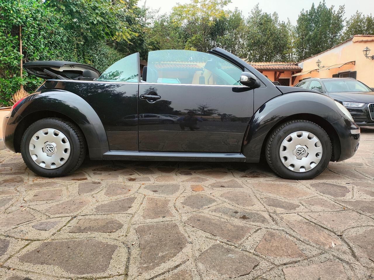 Volkswagen New Beetle 1.4 16V Cabrio