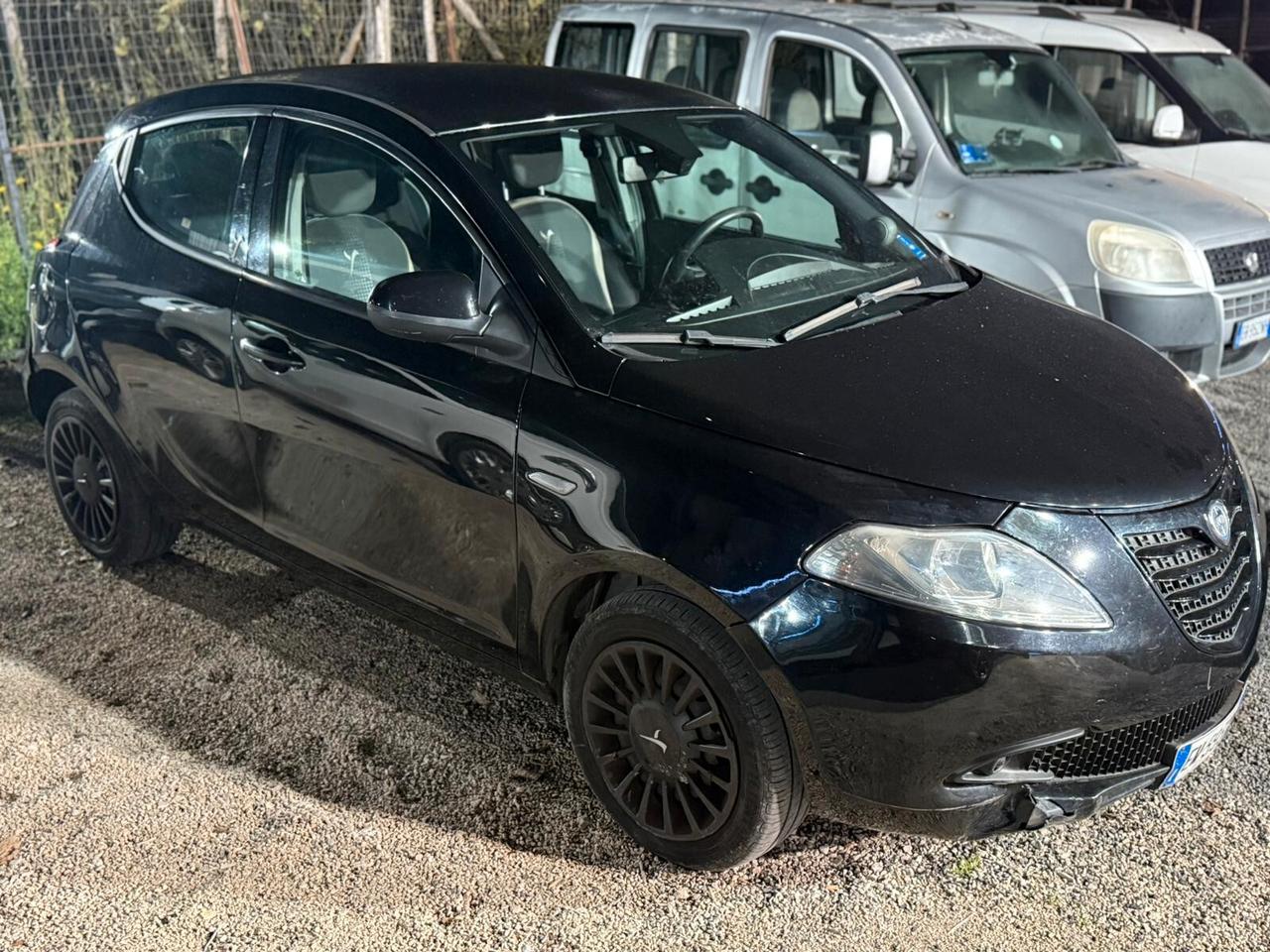 Lancia Ypsilon 1.3 MJT 2014