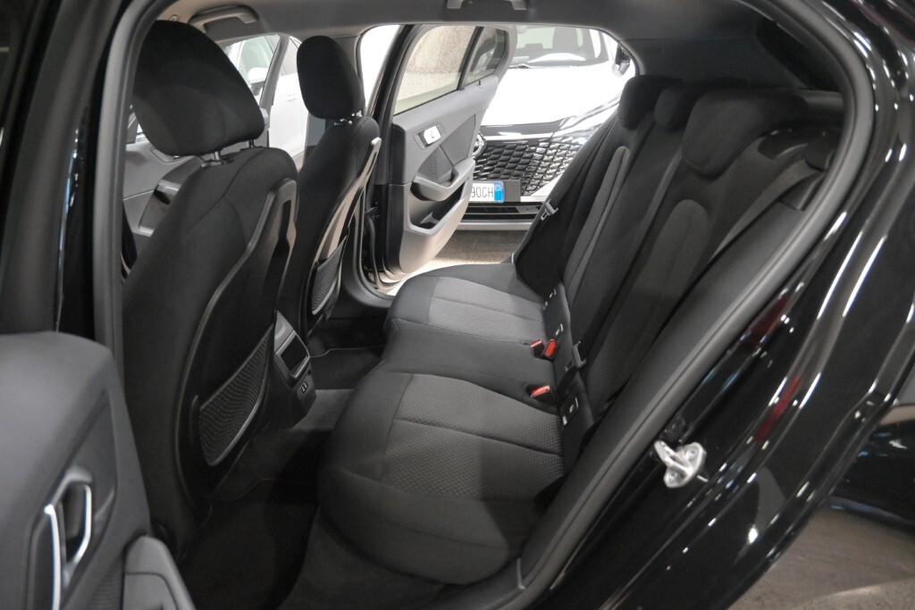 BMW SERIE 1116d 5p. BUSINESS ADVANTAGE