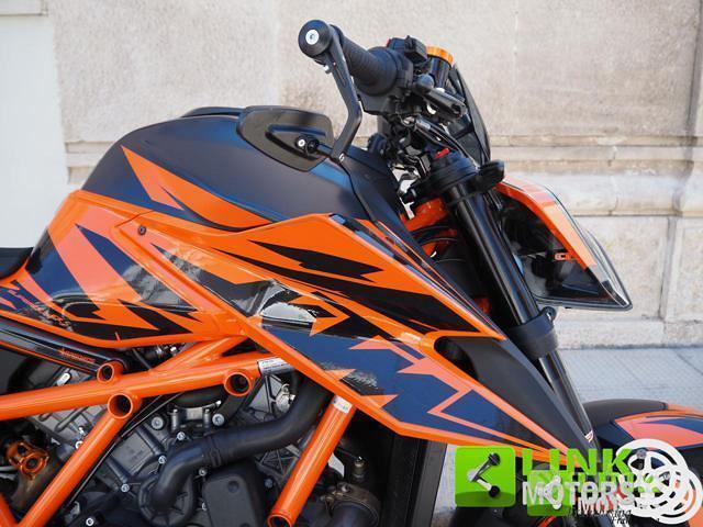 KTM 1290 Super Duke R Naked